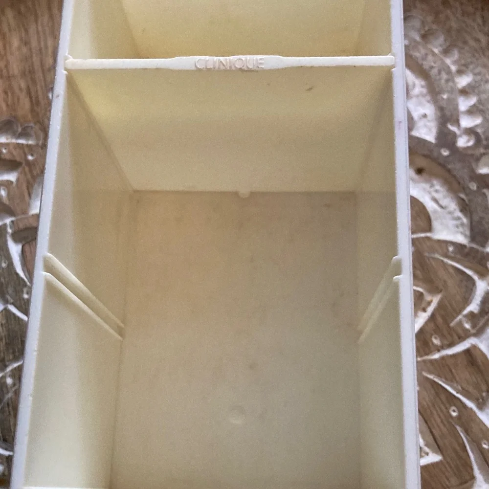 Clinique Cosmetics Tray Repositionable Sections